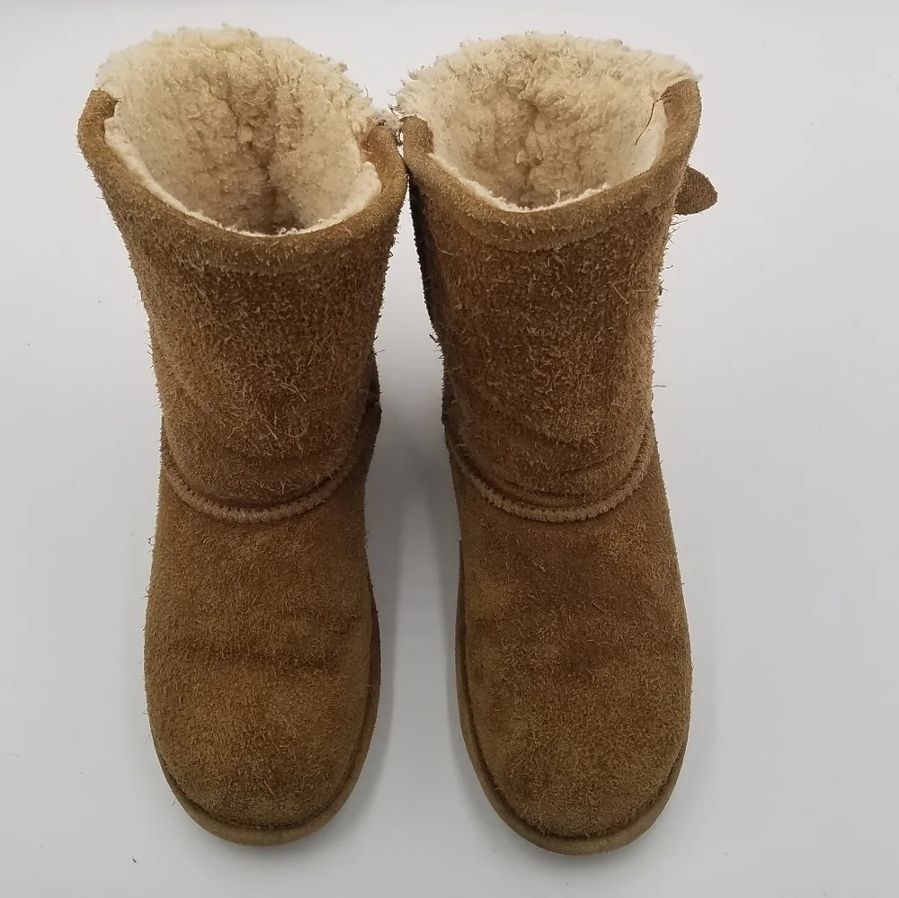 BearPaw Boshie Suede Wool Sheepskin Lining Sherpa 2Y Youth